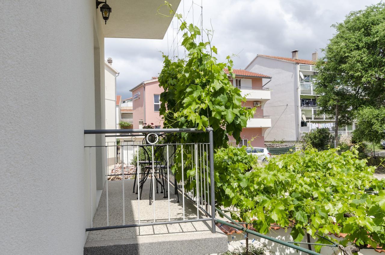 Apartment Antonija Primošten Zewnętrze zdjęcie