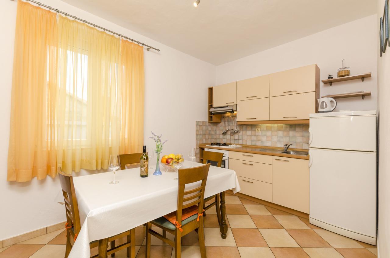 Apartment Antonija Primošten Zewnętrze zdjęcie