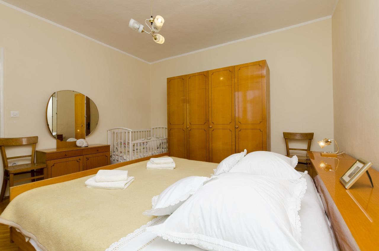 Apartment Antonija Primošten Zewnętrze zdjęcie