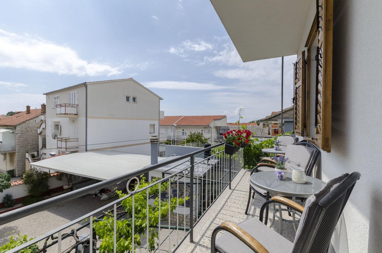 Apartment Antonija Primošten Zewnętrze zdjęcie