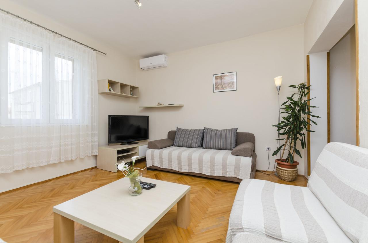 Apartment Antonija Primošten Zewnętrze zdjęcie