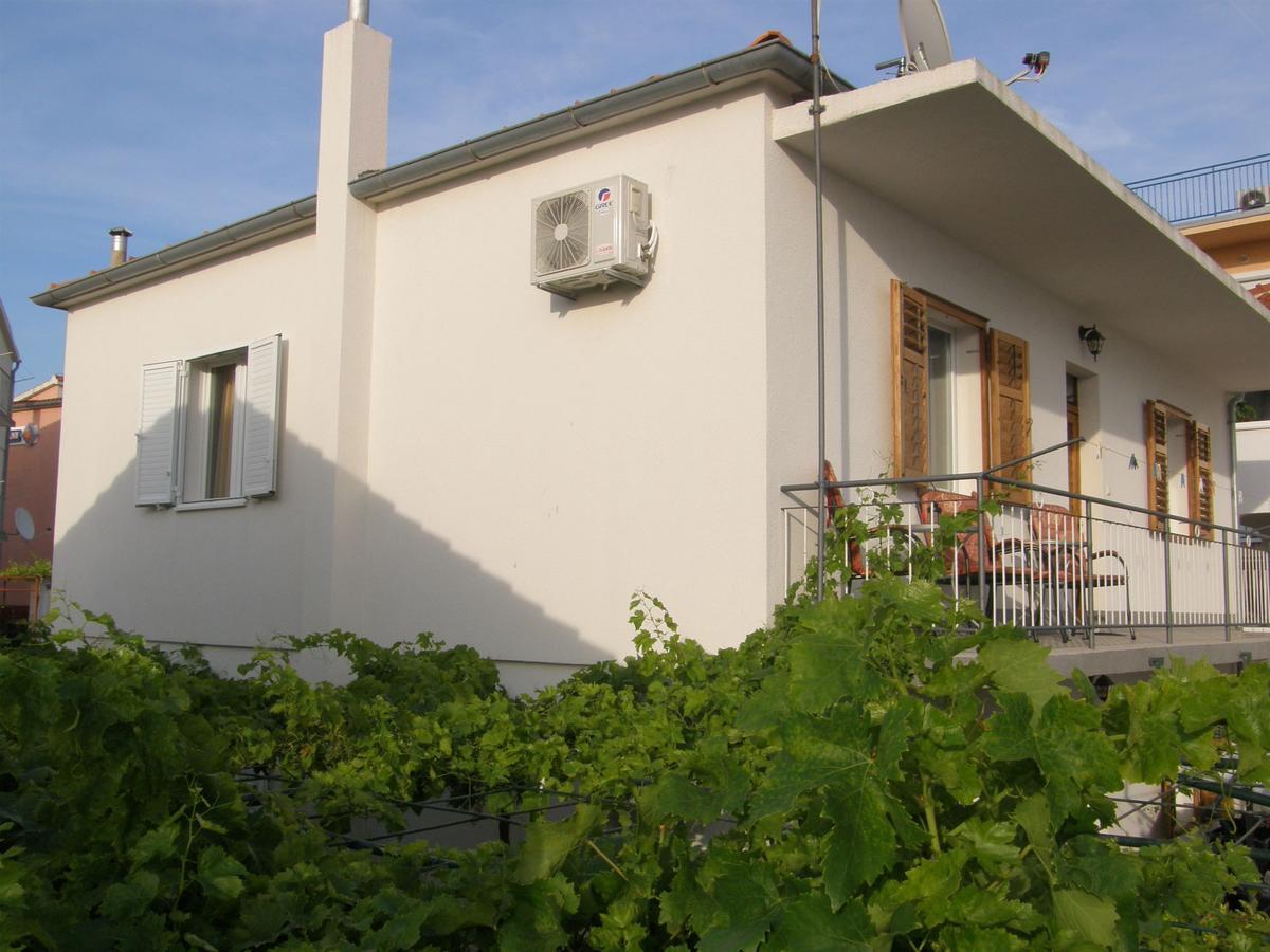 Apartment Antonija Primošten Zewnętrze zdjęcie